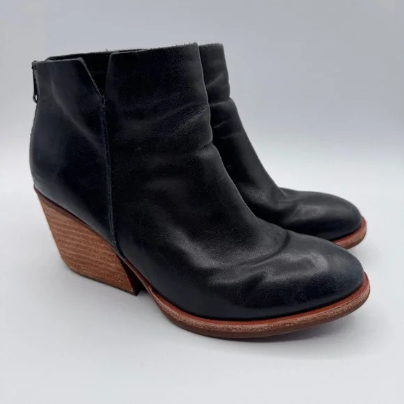 Kork Ease Chandra Black Leather Ankle Booties Wedge Heel Zipper Women Size 6M - Picture 1 of 9